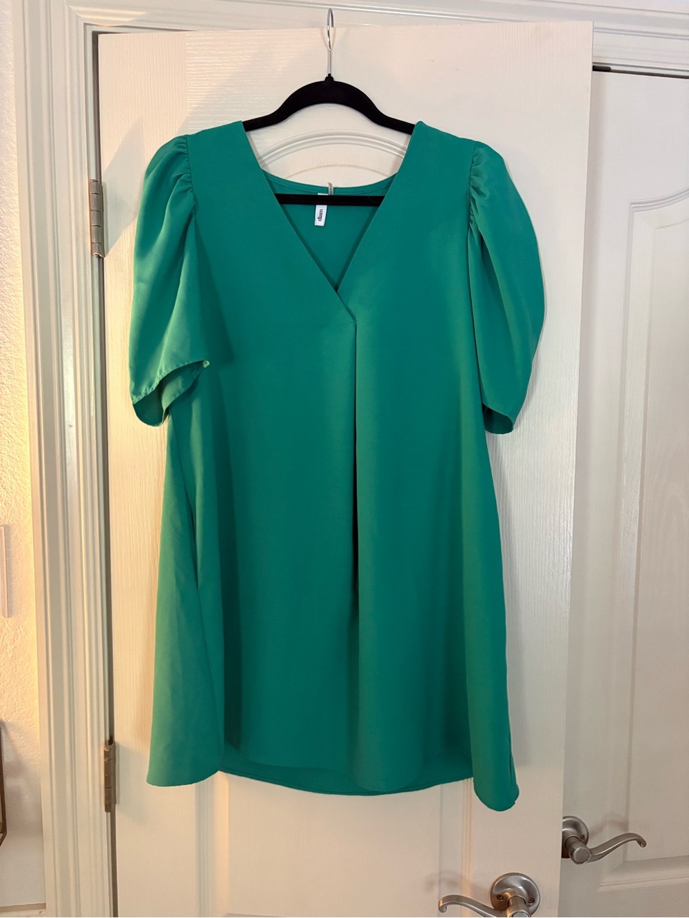 Green V-Neck Puff Sleeve Women's Dress